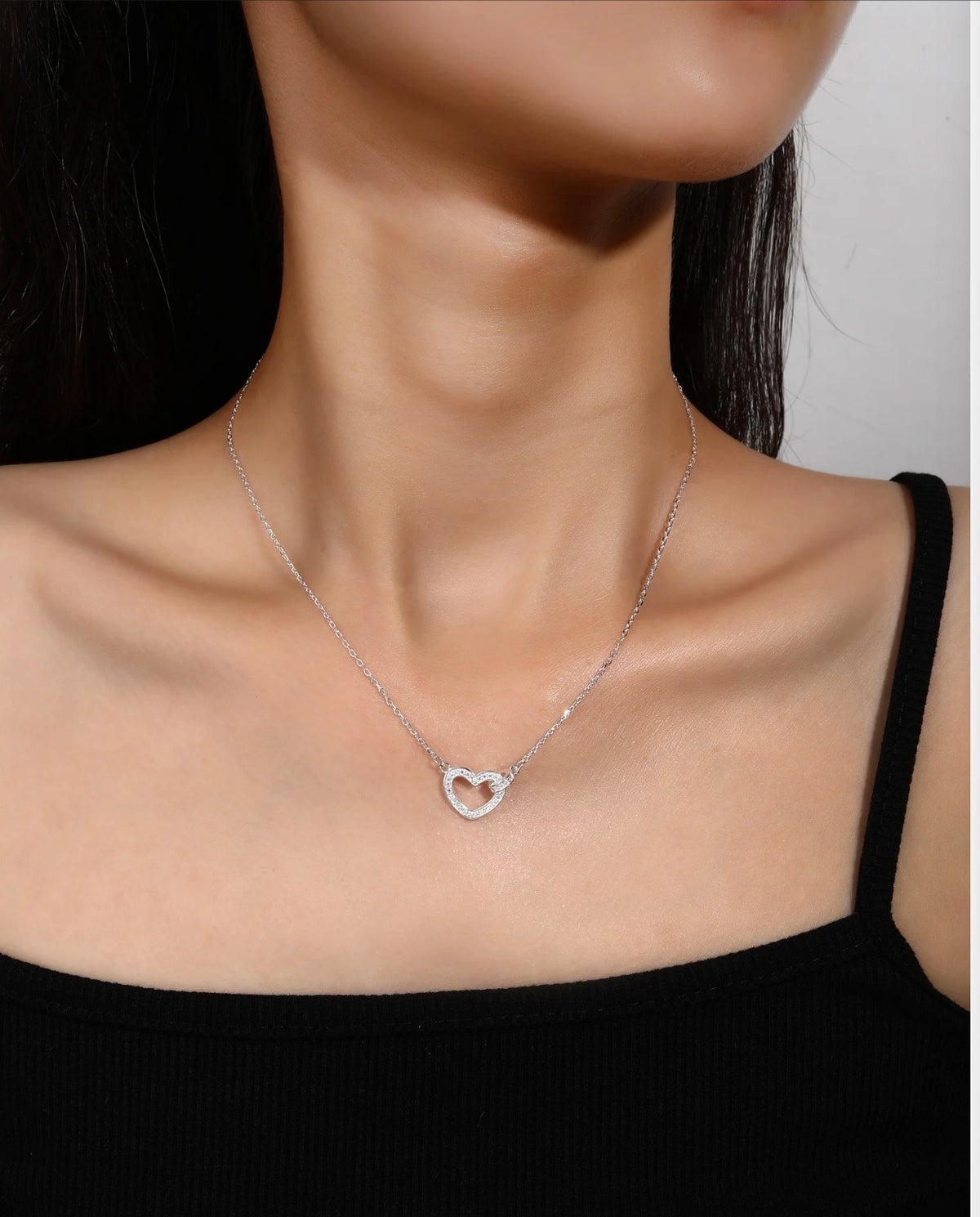 Collar de Corazon Bisel liso con Zirconias Plata .925 con Rodio.