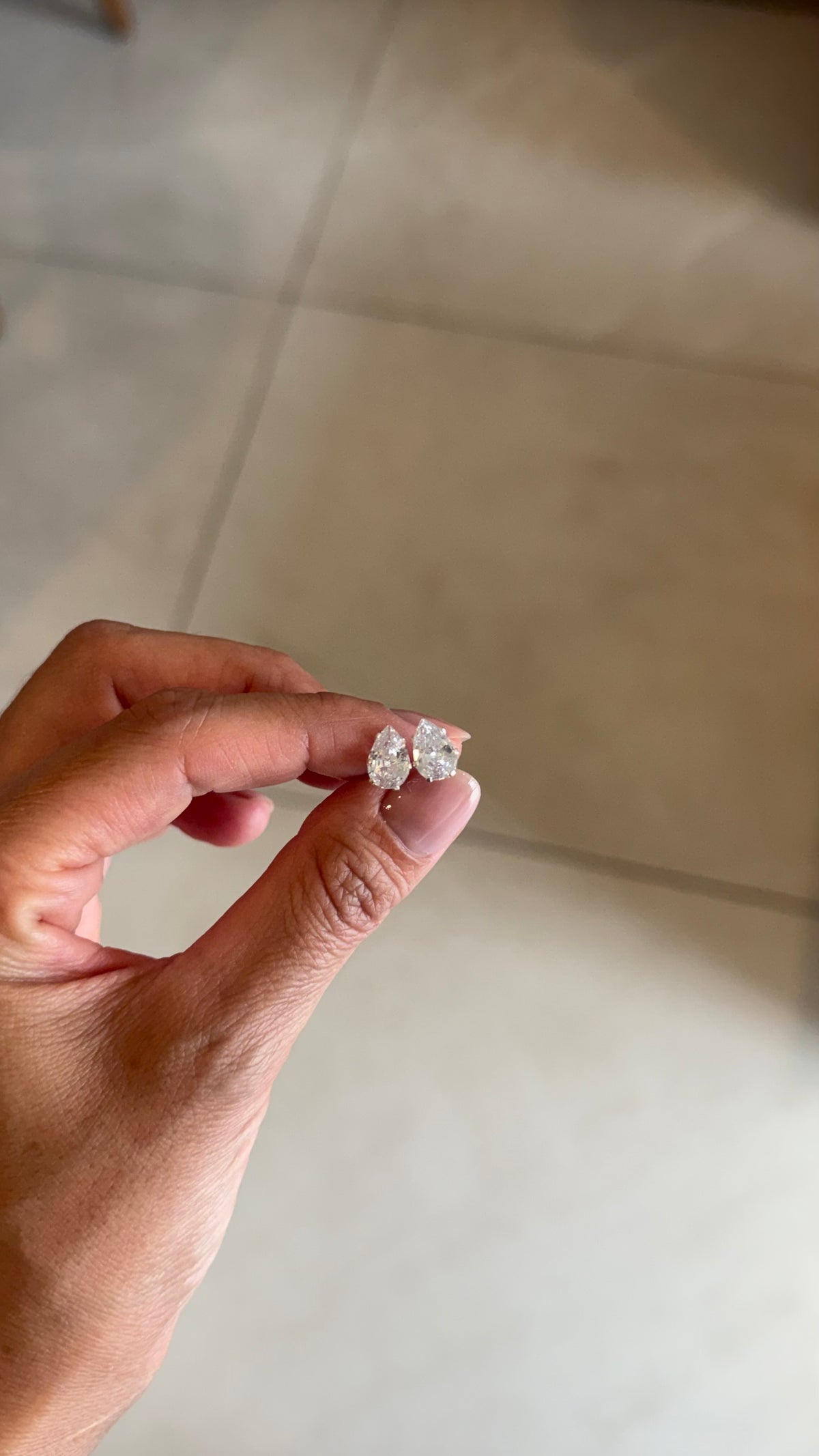 Aretes Aura