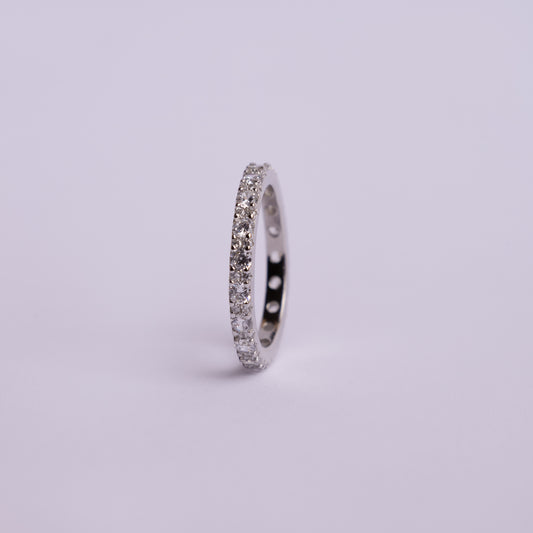 Anillo Churumbela Plata .925 con baño de Rodio con Zirconias.