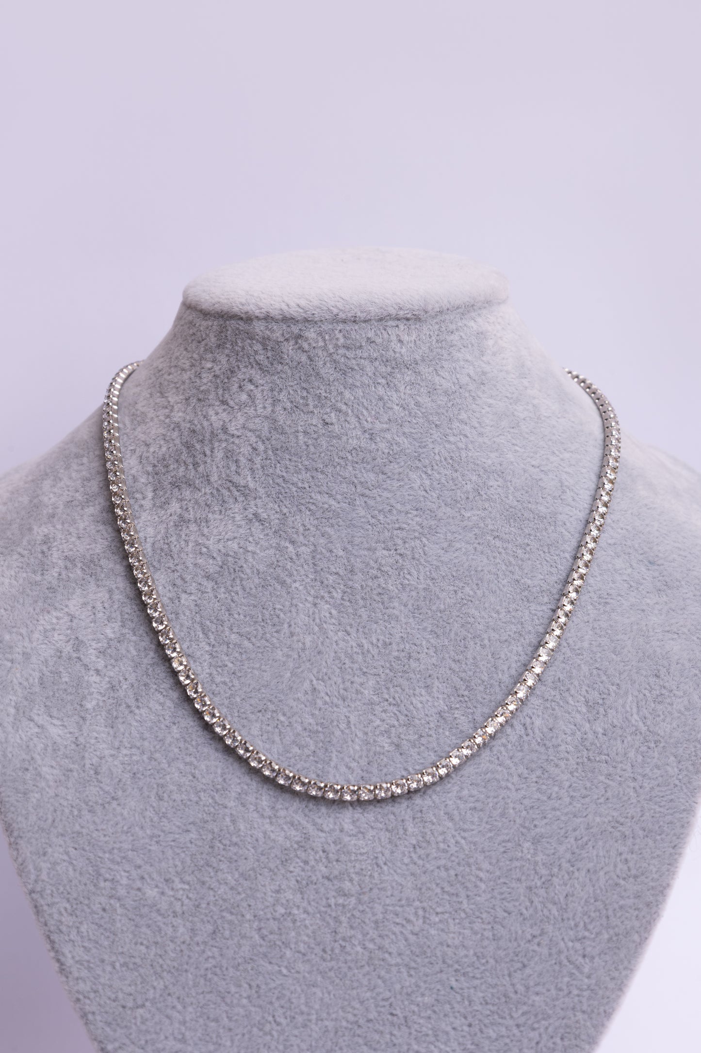 Collar tenis Plata .925 con baño de Rodio con Zirconias
